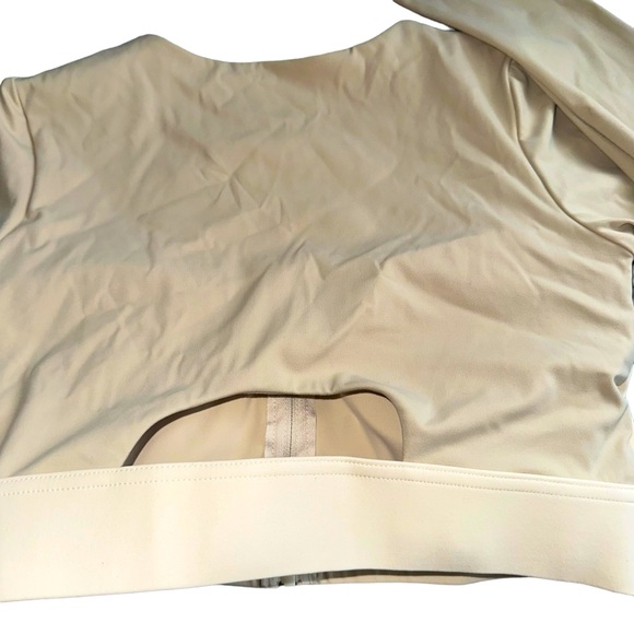 Sport bra top nude cropped long sleeve front zipper size S/M - Picture 6 of 7